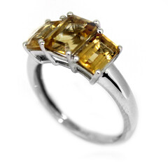 Anello in argento con Citrino