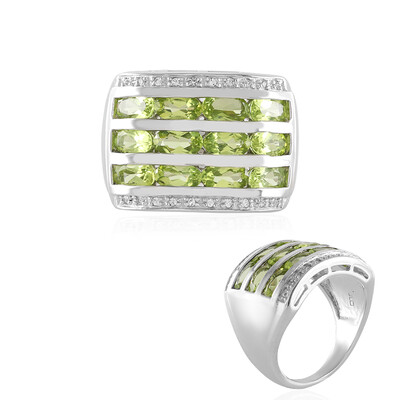 Anello in argento con Peridoto