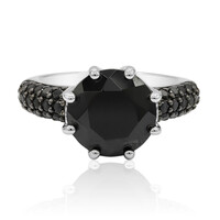 Anello in argento con Spinello Nero
