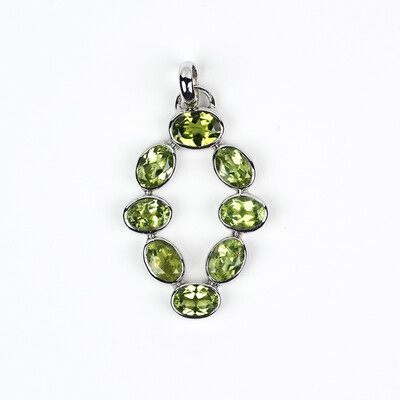 Ciondolo in argento con Peridoto