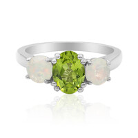 Anello in argento con Peridoto