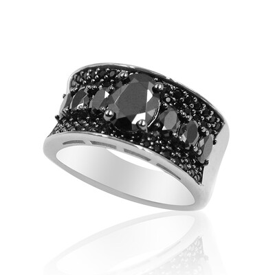 Anello in argento con Spinello Nero