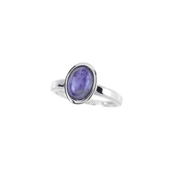 Anello in argento con Charoite