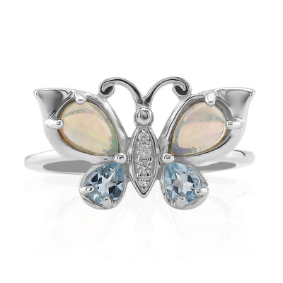 Anello in argento con Opale di Welo