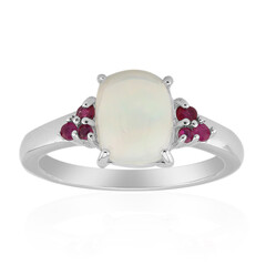 Anello in argento con Opale di Welo