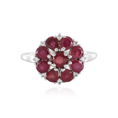 Anello in argento con Rubino del Madagascar