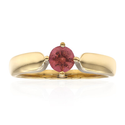 Anello in oro con Pezzottaite