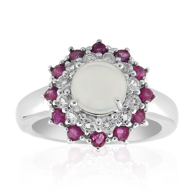 Anello in argento con Opale di Welo