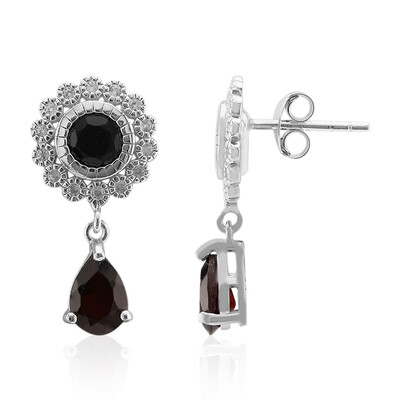 Orecchini in argento con Granato