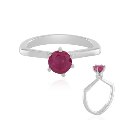 Anello in argento con Rubino del Madagascar
