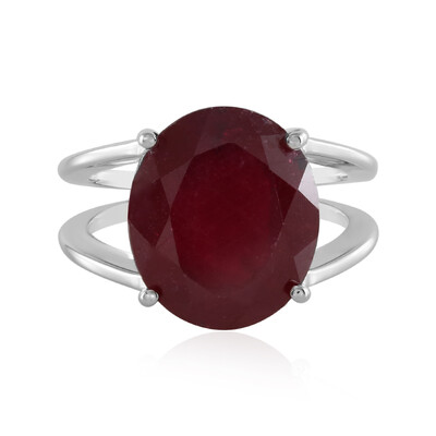 Anello in argento con Rubino del Madagascar
