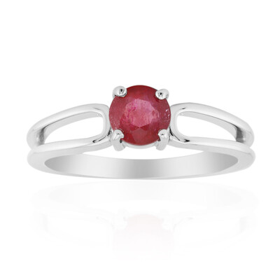 Anello in argento con Rubino Bemainty
