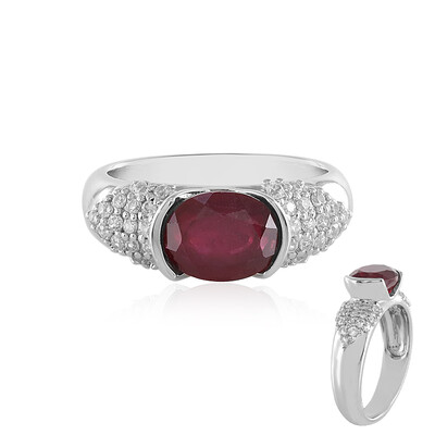 Anello in argento con Rubino del Madagascar