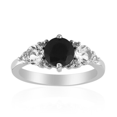 Anello in argento con Zaffiro Nero