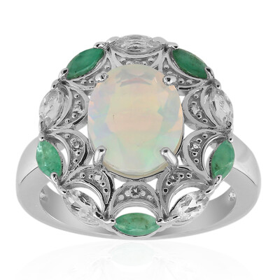 Anello in argento con Opale di Welo