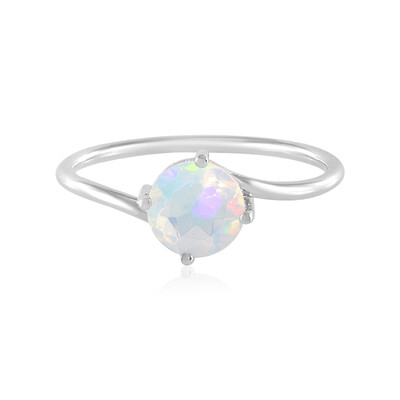 Anello in platino con Opale di Welo