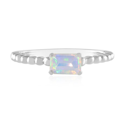 Anello in argento con Opale di Welo