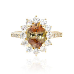 Anello in oro con Andalusite