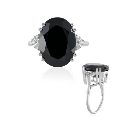 Anello in argento con Spinello Nero
