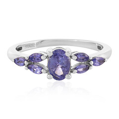Anello in argento con Tanzanite
