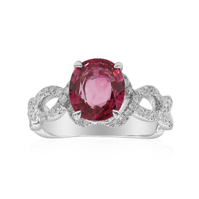 Anello in oro con Spinello Rosso (Estée Collection)