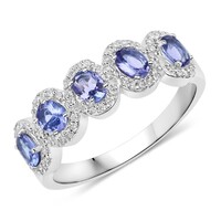Anello in argento con Tanzanite