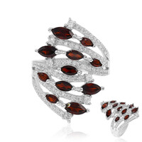 Anello in argento con Granato