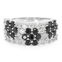 Anello in argento con Spinello Nero