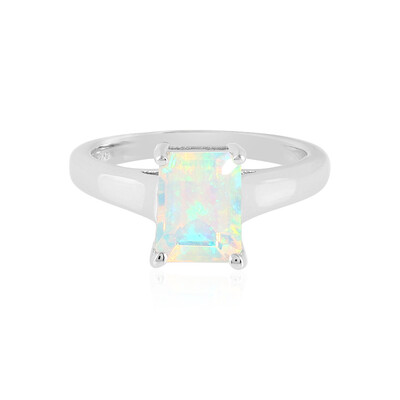 Anello in argento con Opale di Welo