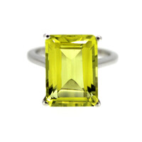 Anello in argento con Quarzo Ouro Verde