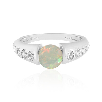 Anello in argento con Opale di Welo (de Melo)