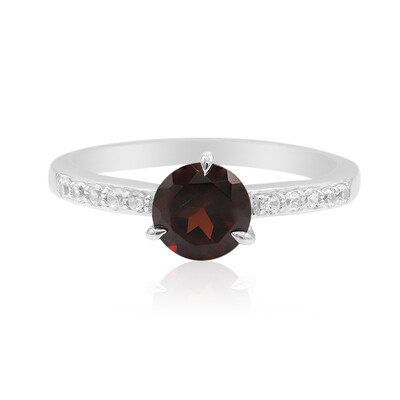 Anello in argento con Granato Mozambico