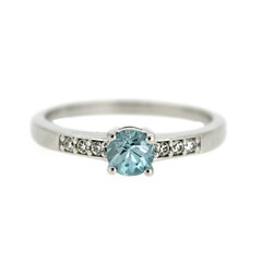 Anello in argento con Zircone Ratanakiri