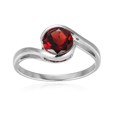 Anello in argento con Granato Mozambico