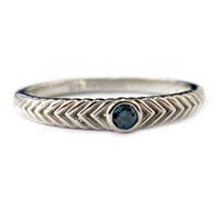 Anello in argento con Diamante Blu