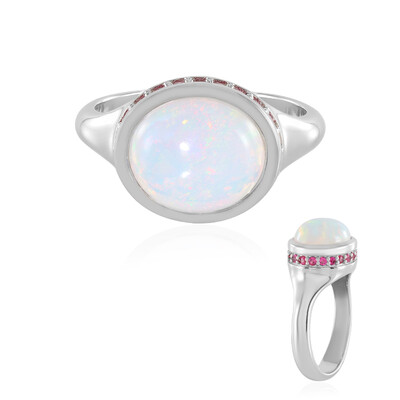 Anello in argento con Opale di Welo (Adela Silber)