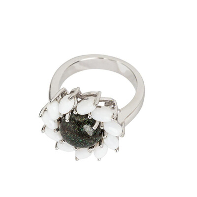Anello in argento con Opale Matrice