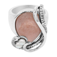 Anello in argento con Pietra di Luna