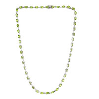 Collana in argento con Peridoto della Birmania