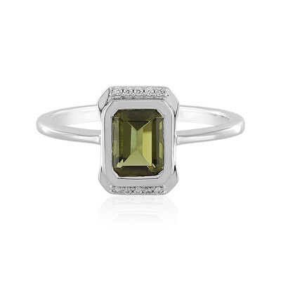 Anello in argento con Moldavite