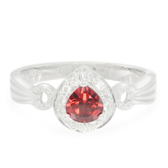 Anello in argento con Granato Mozambico