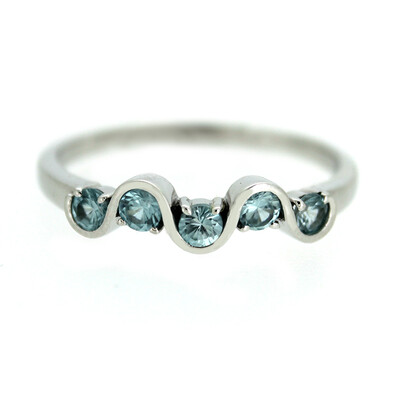 Anello in argento con Zircone Ratanakiri