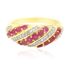 Anello in oro con Berillo Rosso