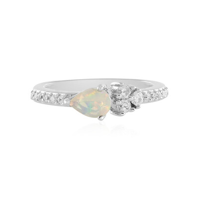 Anello in argento con Opale di Welo