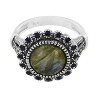 Anello in argento con Labradorite