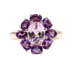 Anello in oro con Kunzite