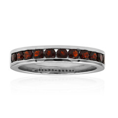 Anello in argento con Granato