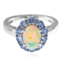 Anello in argento con Opale di Welo