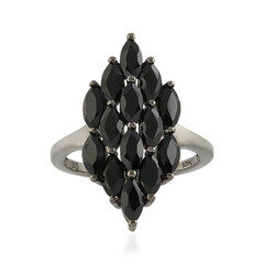 Anello in argento con Spinello Nero