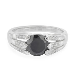 Anello in argento con Spinello Nero